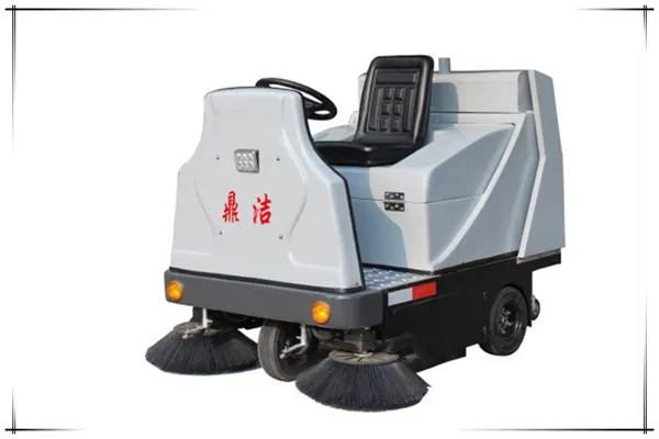 小型扫地机
