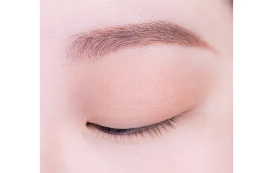 橘色眼影的画法步骤图 元气满满的少女眼妆