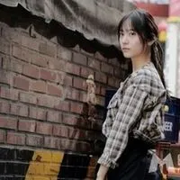 对我而言可爱的她郑秀晶剧照曝光 Krystal清新少女妆容