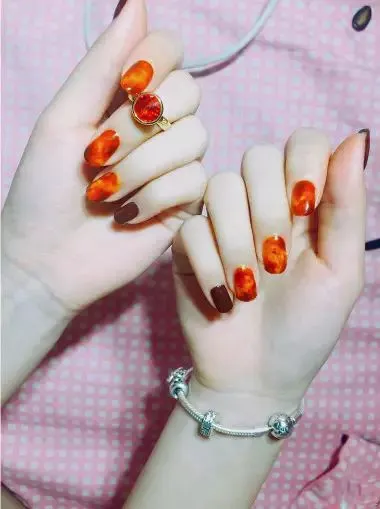 美甲图片 秋冬琥珀美甲超好看