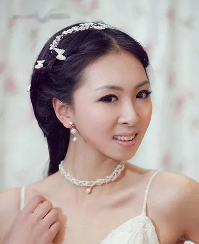 2011年影楼韩式新娘盘发图片 三种色系渲染浪漫光彩