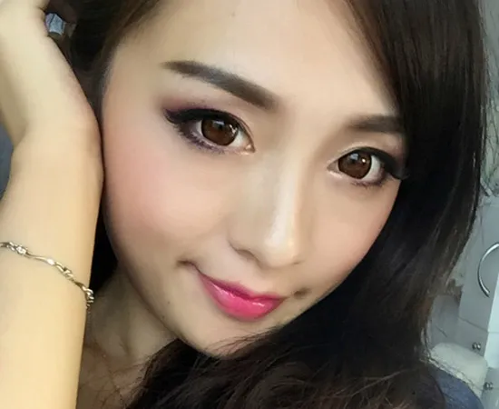 紫色烟熏妆 打造神秘优雅女人范
