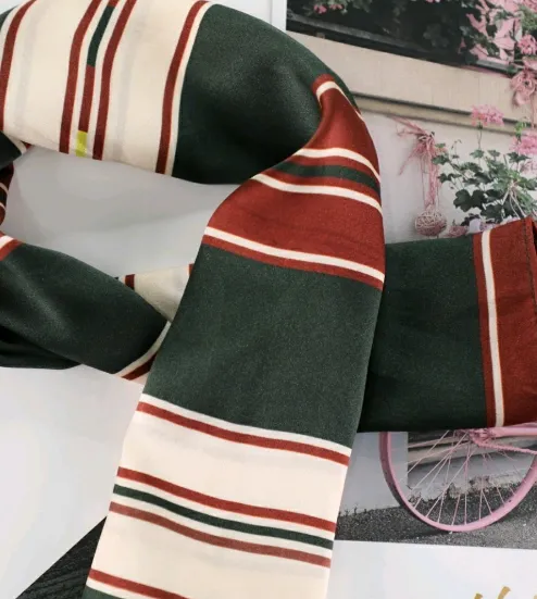 LILYSILK莉莉秀客丝巾好不好？LILYSILK莉莉