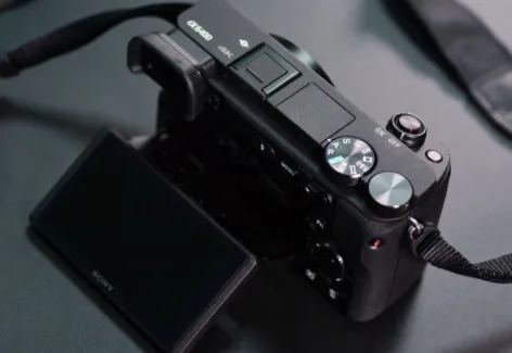Sony微单相机哪一款适合新手？适合新手的Sony微单相机推荐