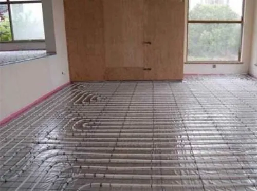 地暖上安装地板需要铺地膜吗？铺设哪种铝膜地垫合适？