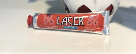 lacer牙膏怎么样？西班牙lacer牙膏好用吗