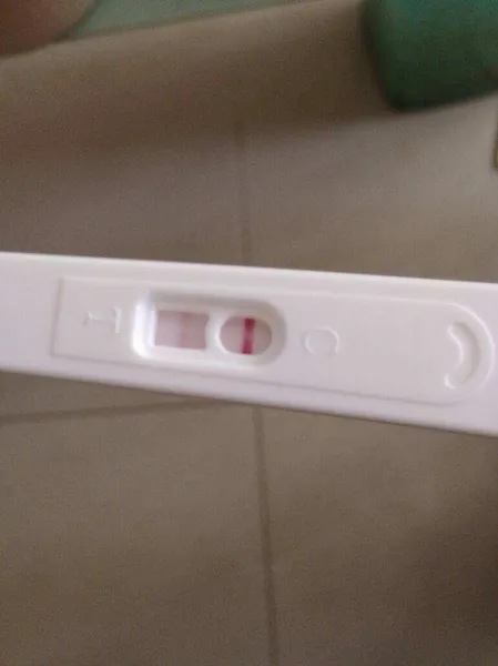 验孕棒可以测出宫外孕吗？验孕棒一深一浅算怀孕吗？
