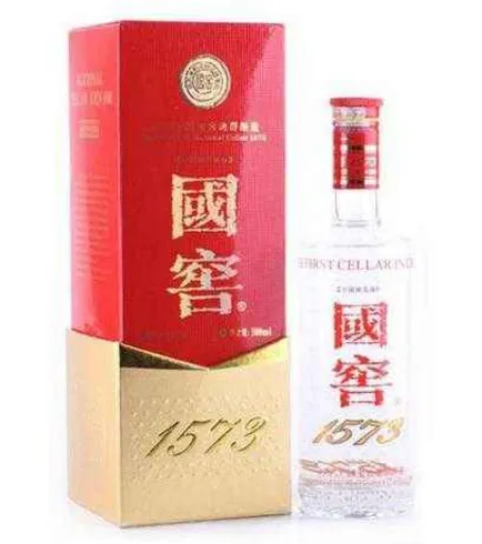 白酒五粮液与国窖1573哪个口感更好？储藏价值上选哪种