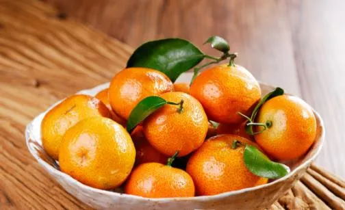 多吃黄色水果能让皮肤变黄 橘黄症是小儿多发的病症