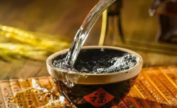 知名的酱酒十佳品牌？