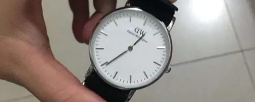 dw手表更换电池方法