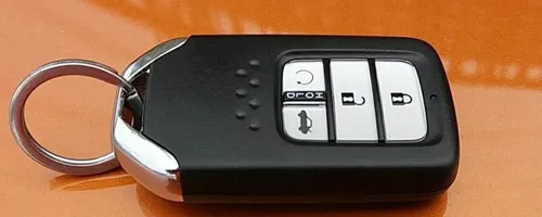 思域车钥匙换电池方法