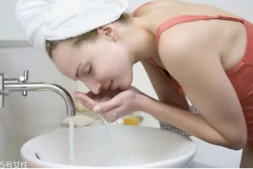 用牙膏洗脸过敏了怎么办 牙膏洗脸的正确方法