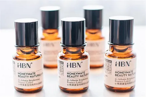 hbn熊果苷精粹水白天可以用吗 hbn熊果苷