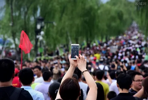 十一全国景区门票降价 现在九寨沟开放了吗？