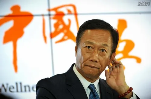 富士康的创始人是谁 他目前身价有多少亿