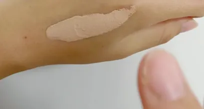 tarte粘土粉底液会致痘吗