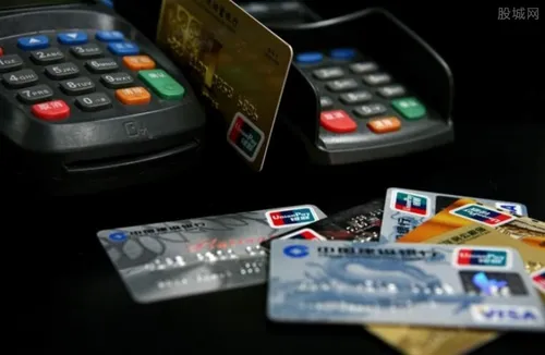 贷记卡是什么卡 该卡目前能够取现吗？