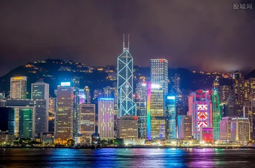 香港地产四大巨头 其中最大的地产商是谁