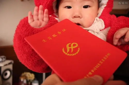 杭州三胎妈妈回应哺乳期被开 单位有权利这样做吗？