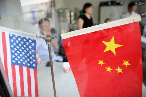 48国学者警告美国 针对中国的新冷战违背人类利益