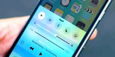 iPhone 7再曝新缺陷 飞行模式关闭后无网络服务