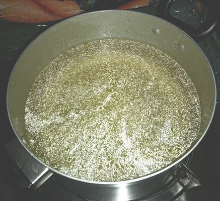 山药炖鸡汤的做法步骤9