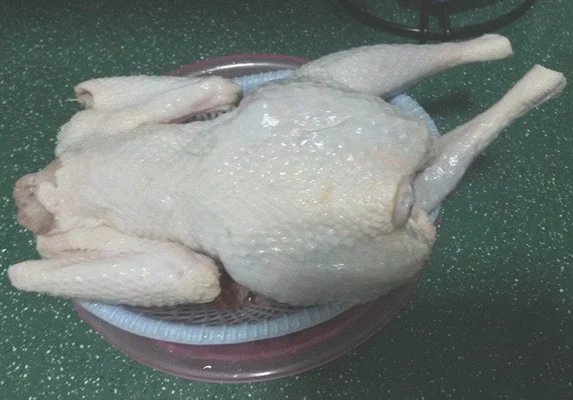 山药炖鸡汤的做法步骤1
