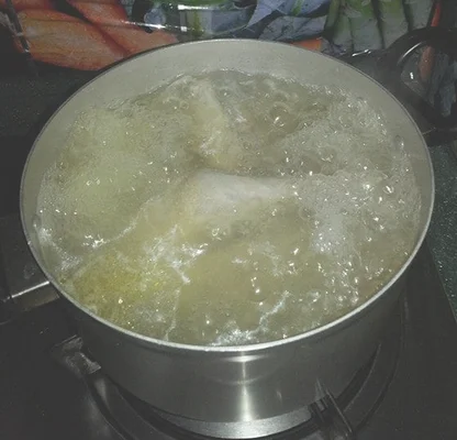 山药炖鸡汤的做法步骤12