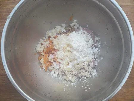 酿肉苦瓜汤的做法步骤4