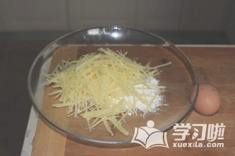 土豆饼的做法步骤2
