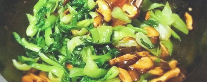 蘑菇炒油菜,蘑菇炒油菜图片