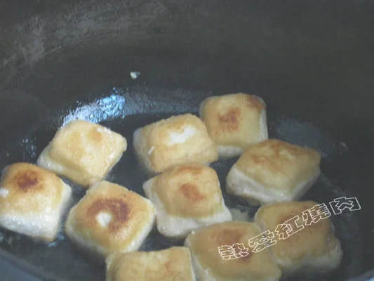油煎臭豆腐的做法步骤6