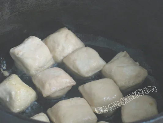 油煎臭豆腐的做法步骤5