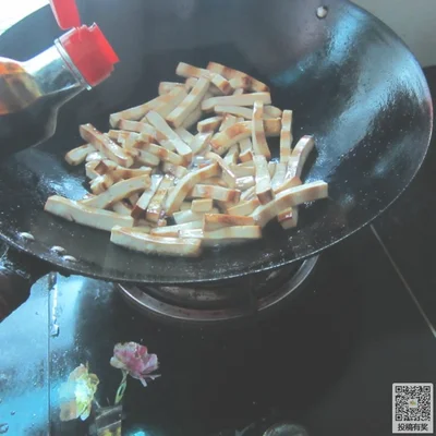 葱香卤肉豆腐干的做法步骤5