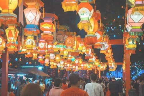 赏灯的民俗怎么来
