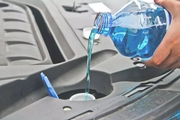 汽车不喷玻璃水的原因