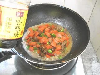 胡萝卜焖鸭的做法步骤10