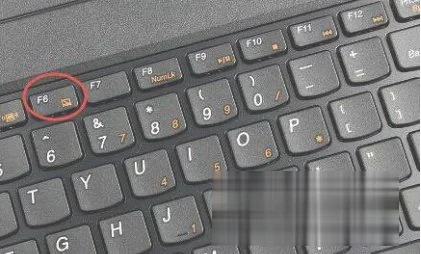 笔记本电脑触摸板如何使用(再单击键盘可选择文字)