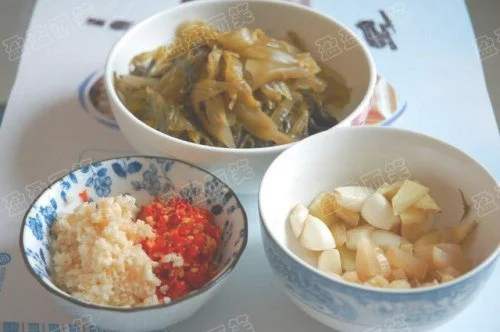 重庆酸菜鱼的做法步骤3