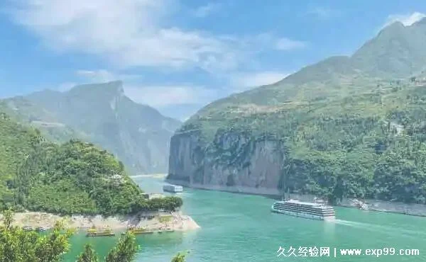 长江三峡指的是哪三峡的总称