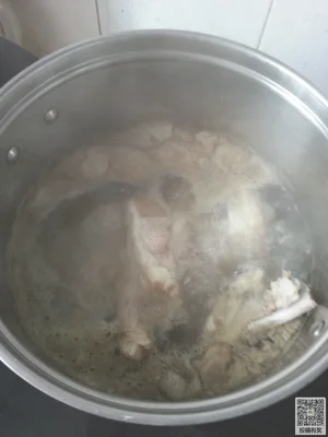 清炖羊肉汤的做法步骤3
