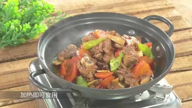 胡萝卜焖鸭怎么做简单又美味(萝卜焖鸭怎么做好吃)