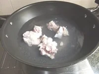 猴头菇炖大骨汤的做法步骤2