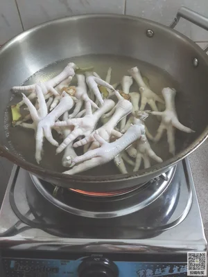 卤鸡爪的做法步骤4