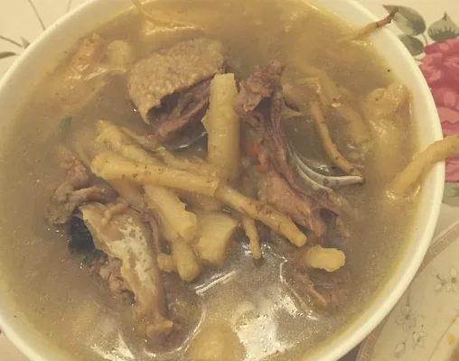 当归炖鸡汤的做法图文教程(鲜当归炖鸡汤的做法)