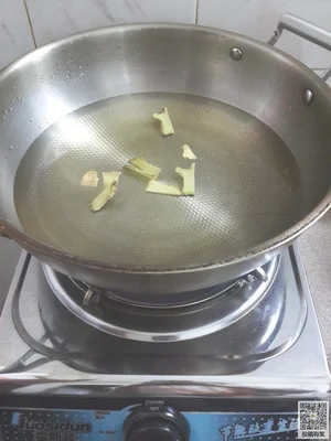 卤鸡爪的做法步骤3