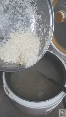 香菇玉米排骨粥的做法步骤5