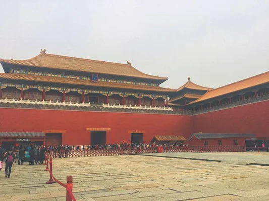 去北京故宫的行程规划五天：第一天去天安门广场,第二天