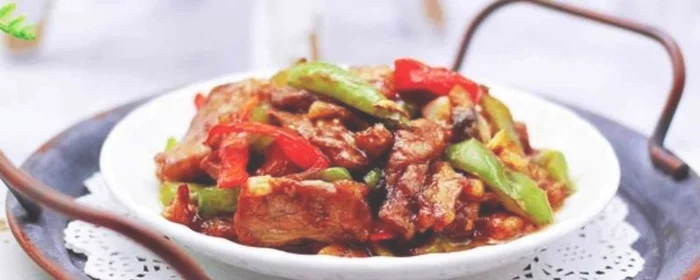 青椒炒肉的做法,青椒炒肉片怎么做好吃又简单